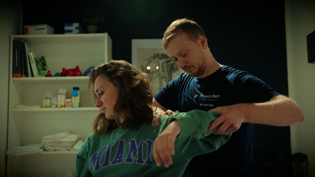 Keep your professional registration valid while working in Switzerland